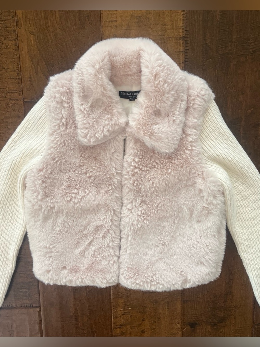 Central Park West "Gia" cream cropped plush faux fur sweater jacket Sz. XS
